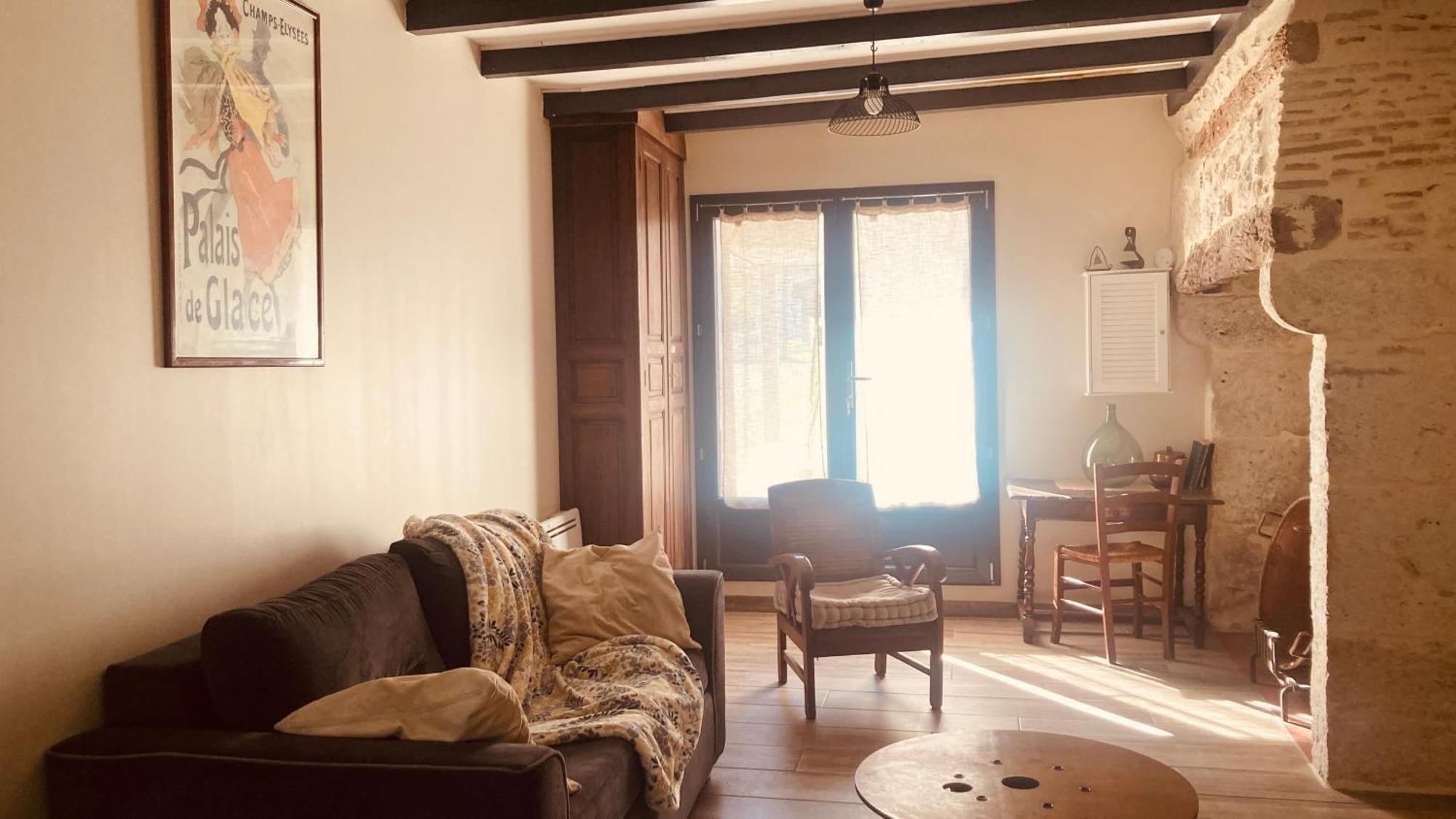 Hébergement de vacances Maison Avec Jardin Dans Village *